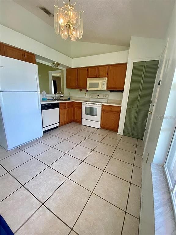 5230 Clarion Oaks Dr Orlando, FL 32808 - Thumbnail 5