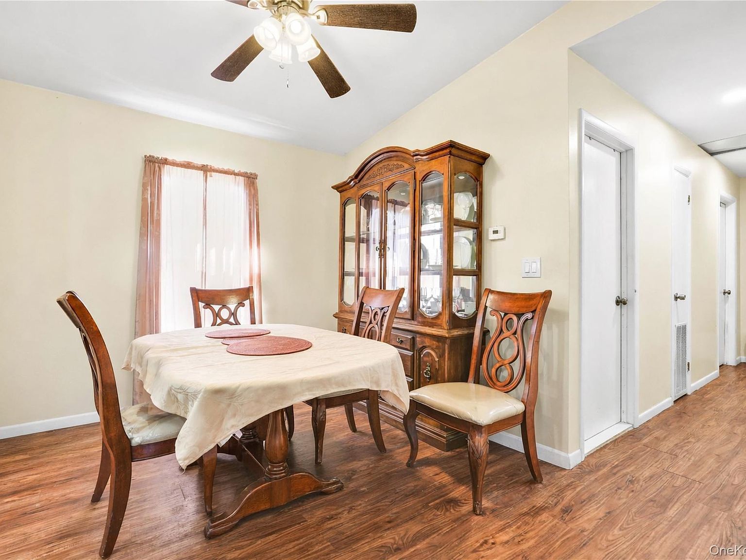 1580 Crotona Park E Bronx, NY 10460 - Thumbnail 5