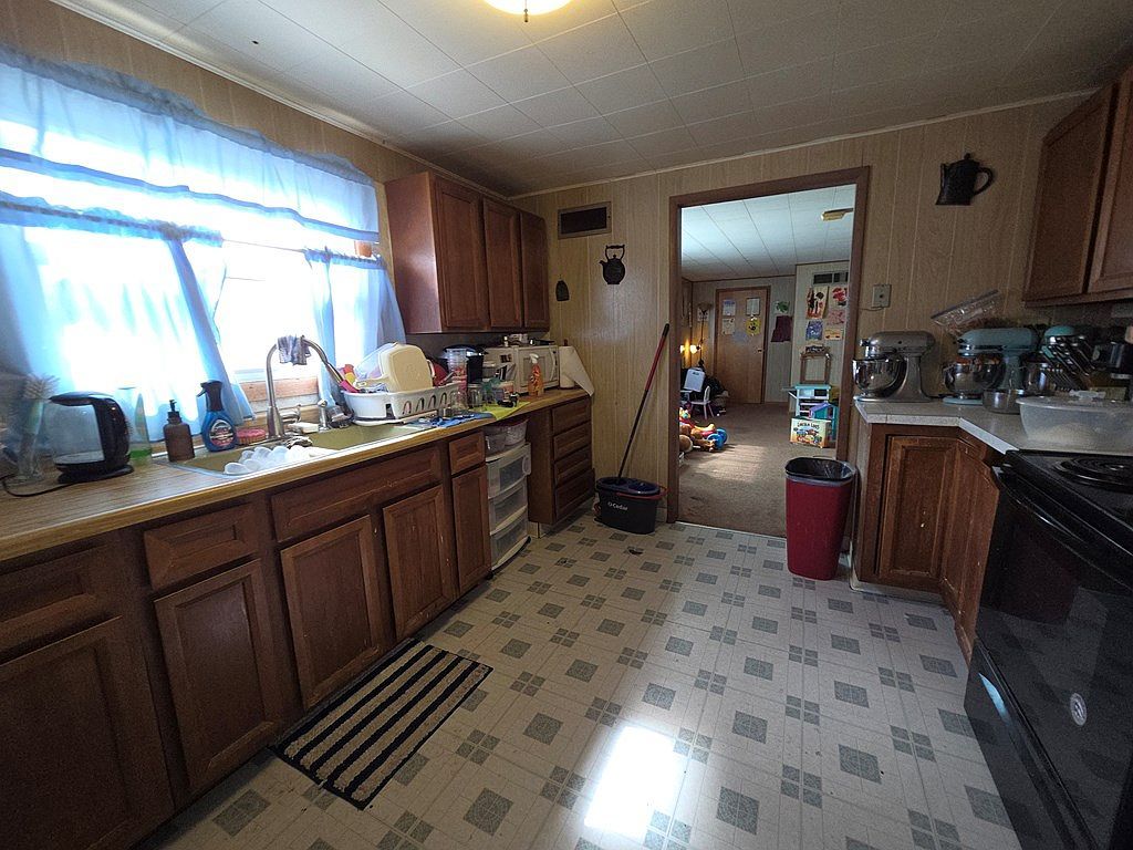 808 Highland Ave New Martinsville, WV 26155 - Thumbnail 5