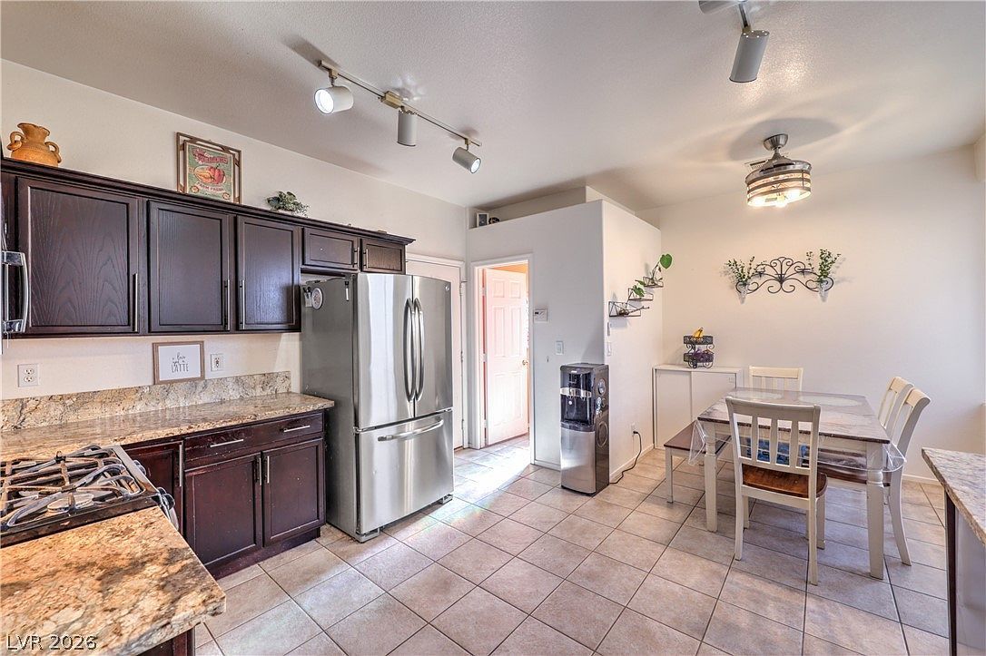 2290 Crooked Creek Ave Las Vegas, NV 89123 - Thumbnail 5