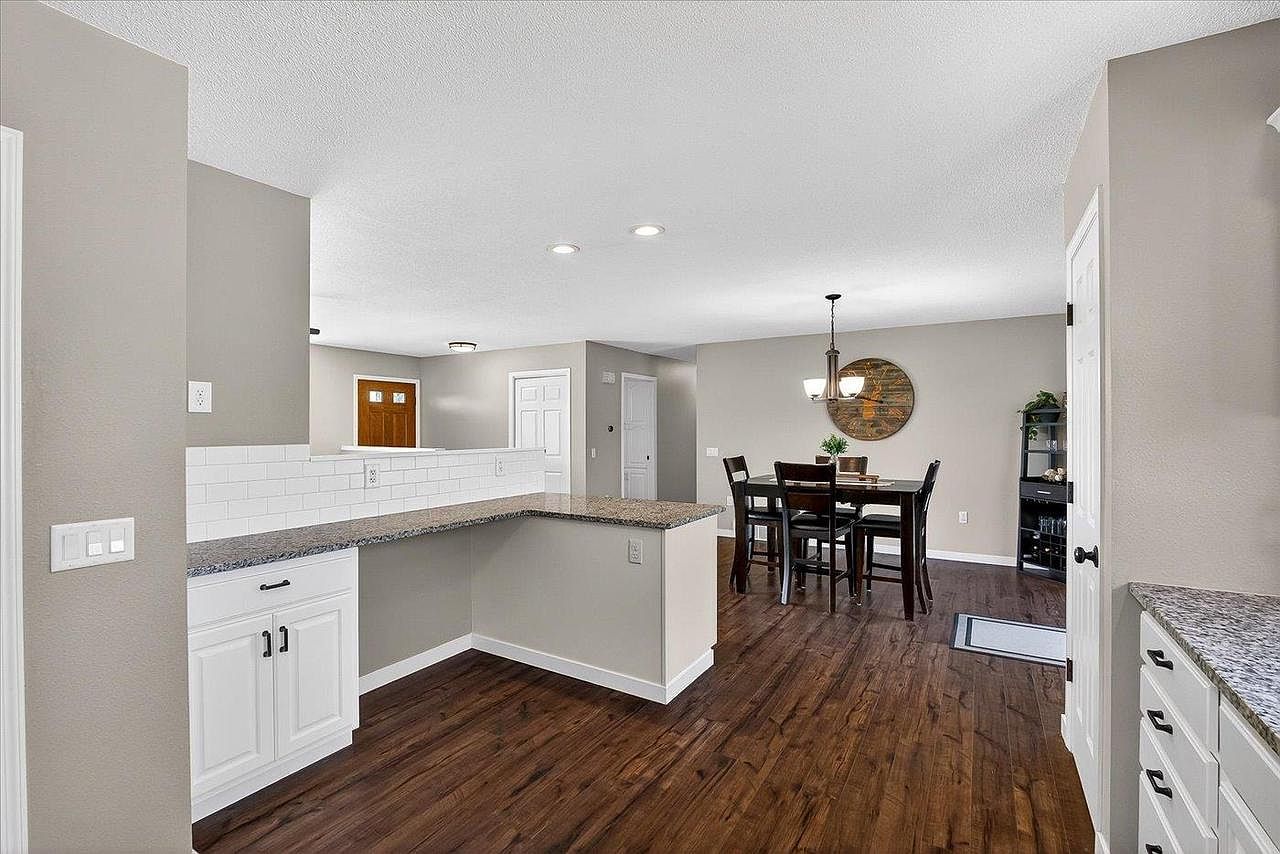 690 French Ct Oregon, WI 53575 - Thumbnail 5