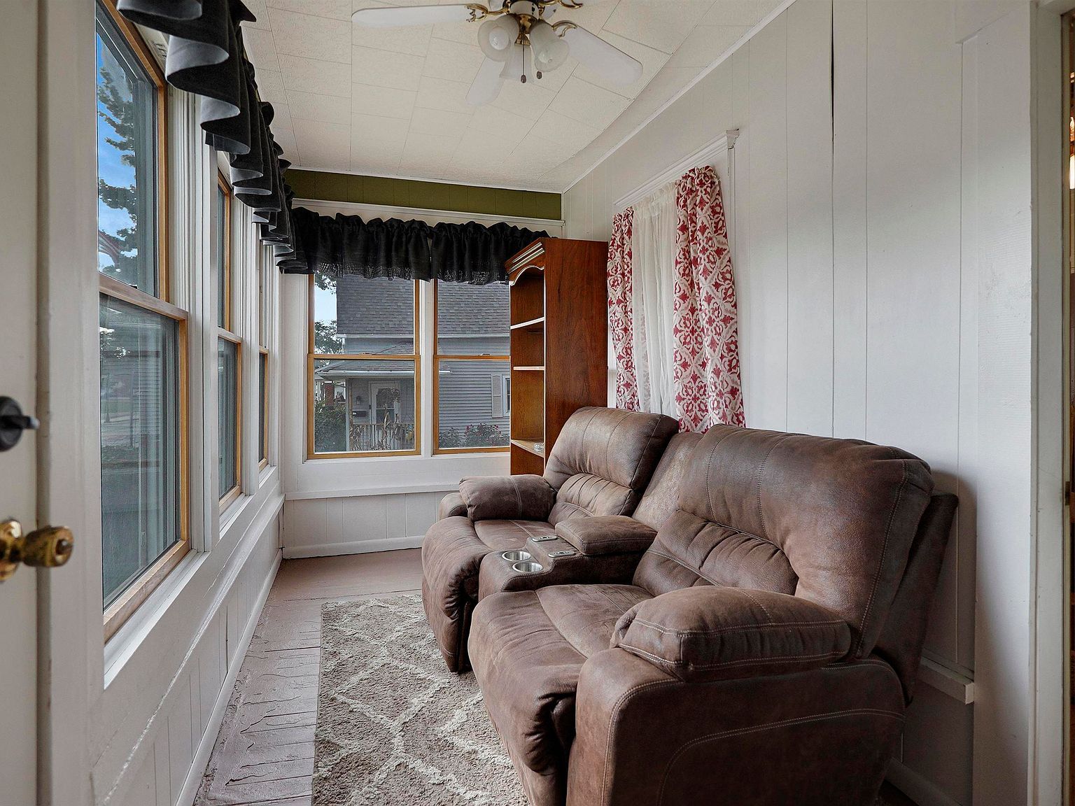 717 E Market St Warsaw, IN 46580 - Thumbnail 5