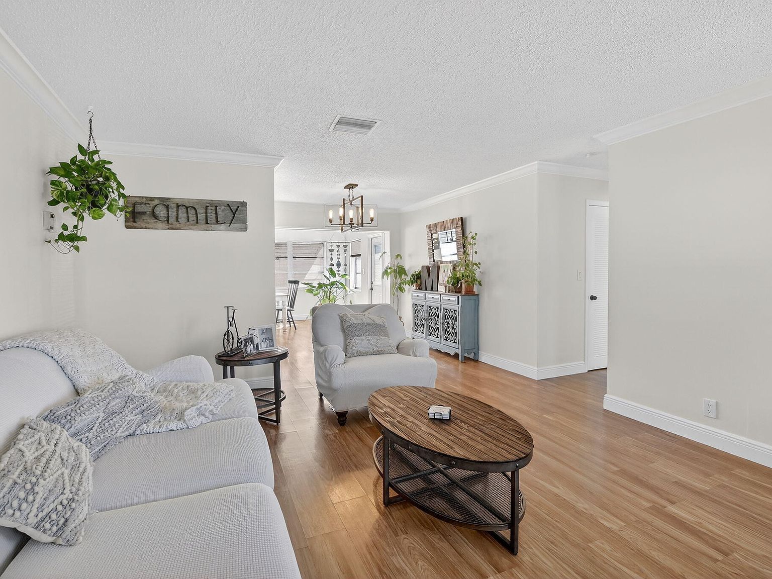 5710 NW 70th Ter Tamarac, FL 33321 - Thumbnail 5