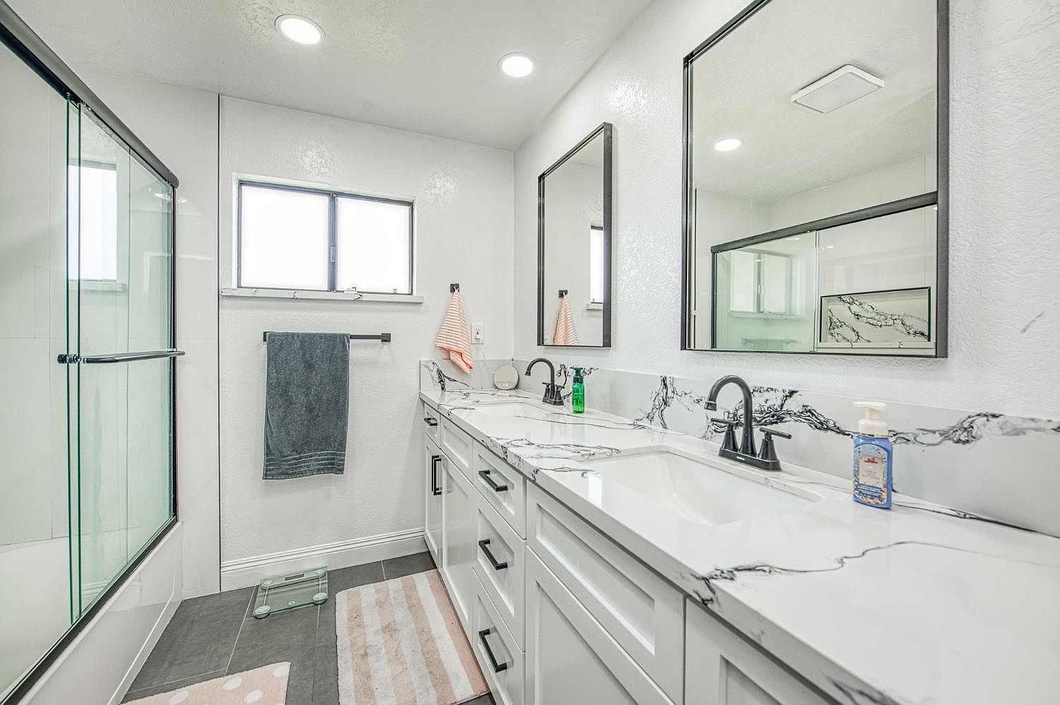 3377 N Bryant St Portland, OR 97217 - Thumbnail 5