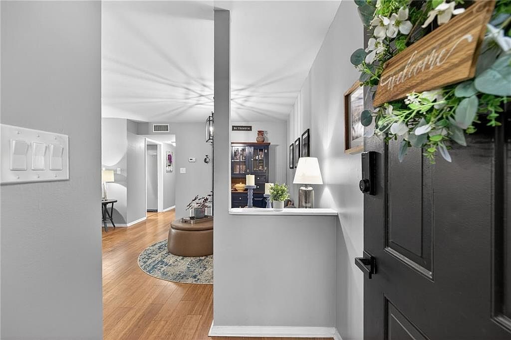 3019 Canyon Point Cir Roswell, GA 30076 - Thumbnail 5