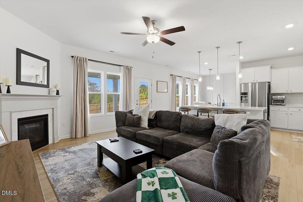 4005 Kingcraig Ln Zebulon, NC 27597 - Thumbnail 5