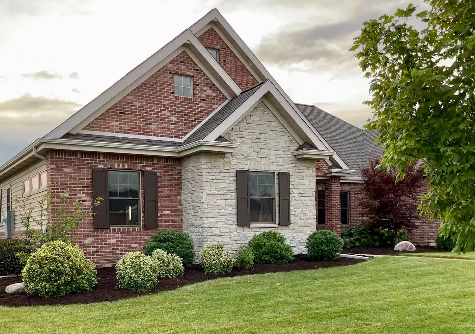 1409 Yorkshire Dr Savoy, IL 61874 - Thumbnail 5