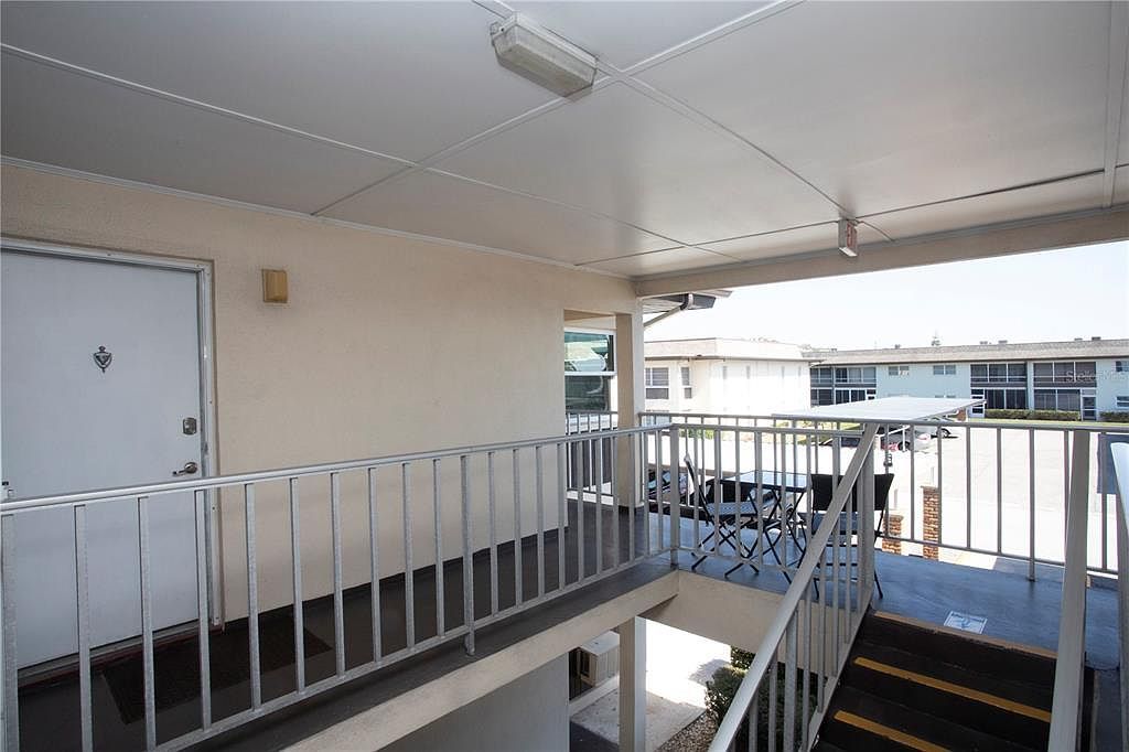 5111 Amulet Dr APT 202 New Port Richey, FL 34652 - Thumbnail 5