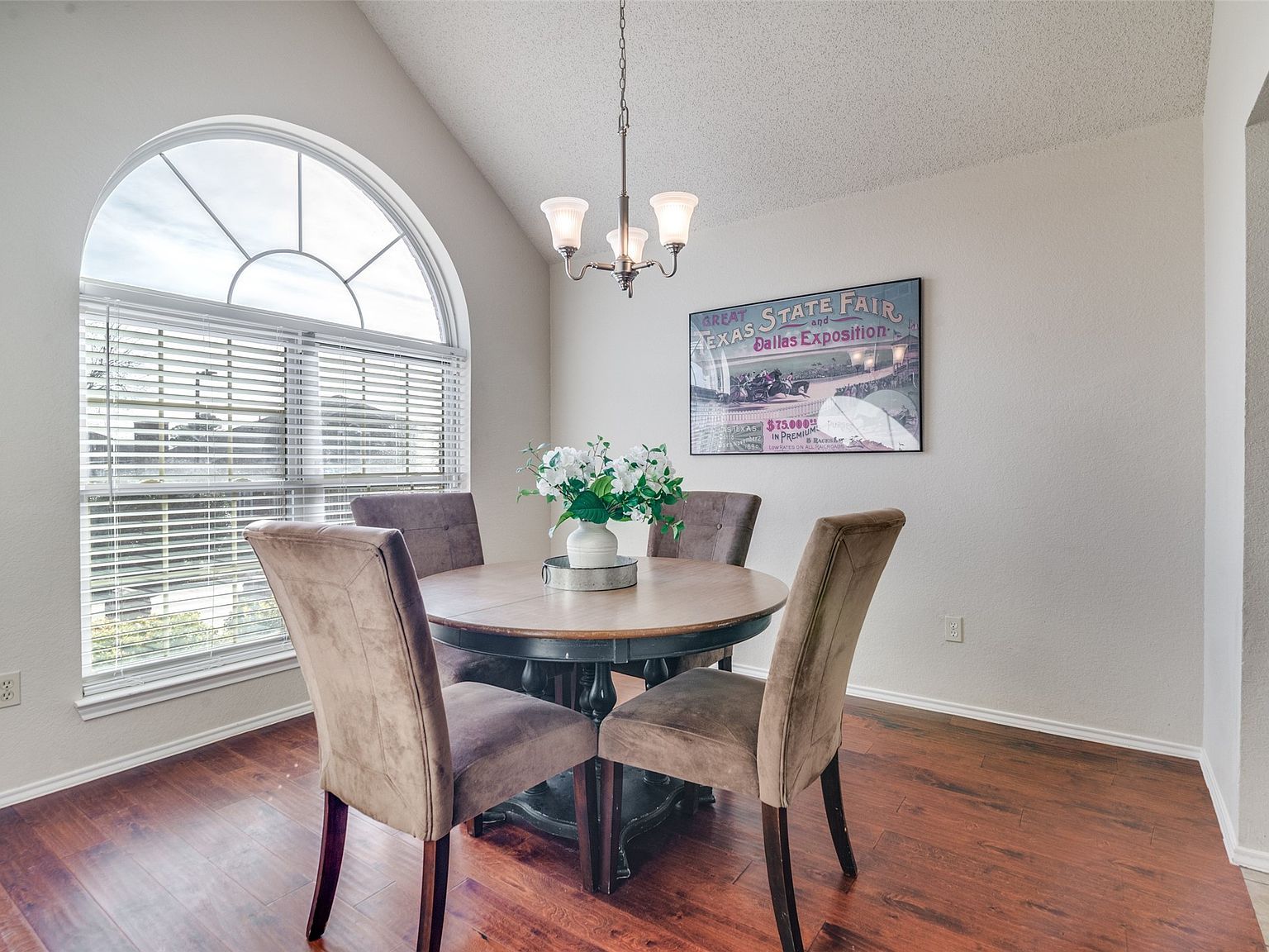 4201 Crystal Ln Garland, TX 75043 - Thumbnail 5