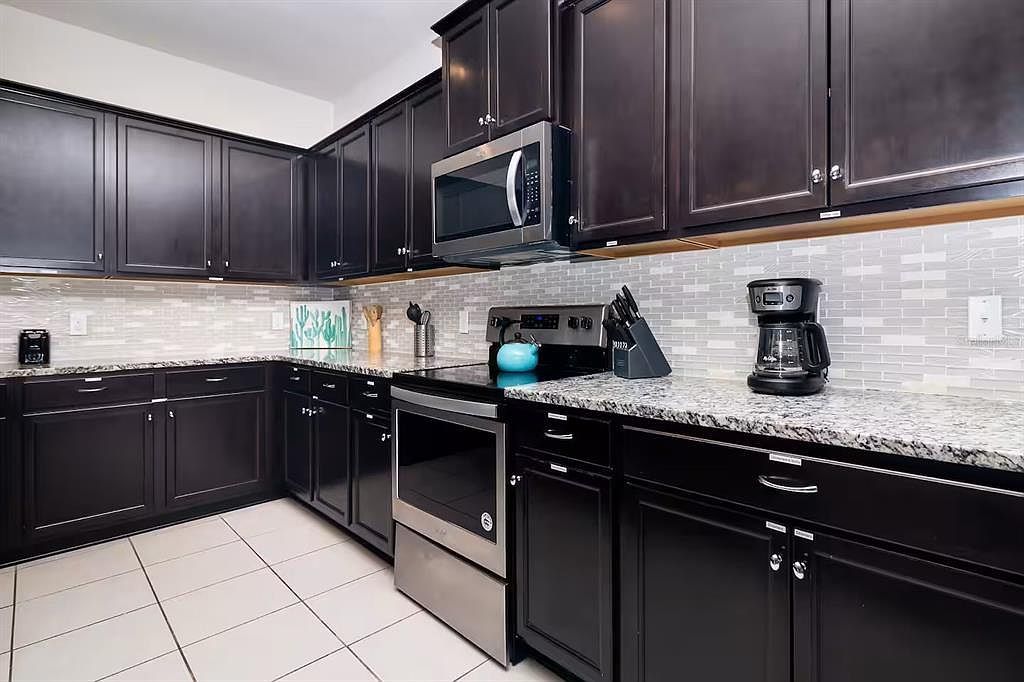 8924 Bengal Ct Kissimmee, FL 34747 - Thumbnail 5