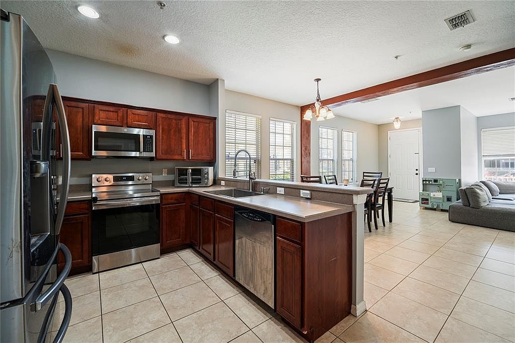 7105 Red Lantern Dr #13C Harmony, FL 34773 - Thumbnail 5