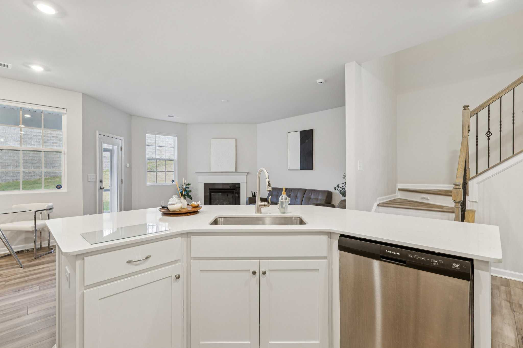 6011 Chelsea Oaks Ridge, Tega Cay, SC, USA, 29708 - Thumbnail 5