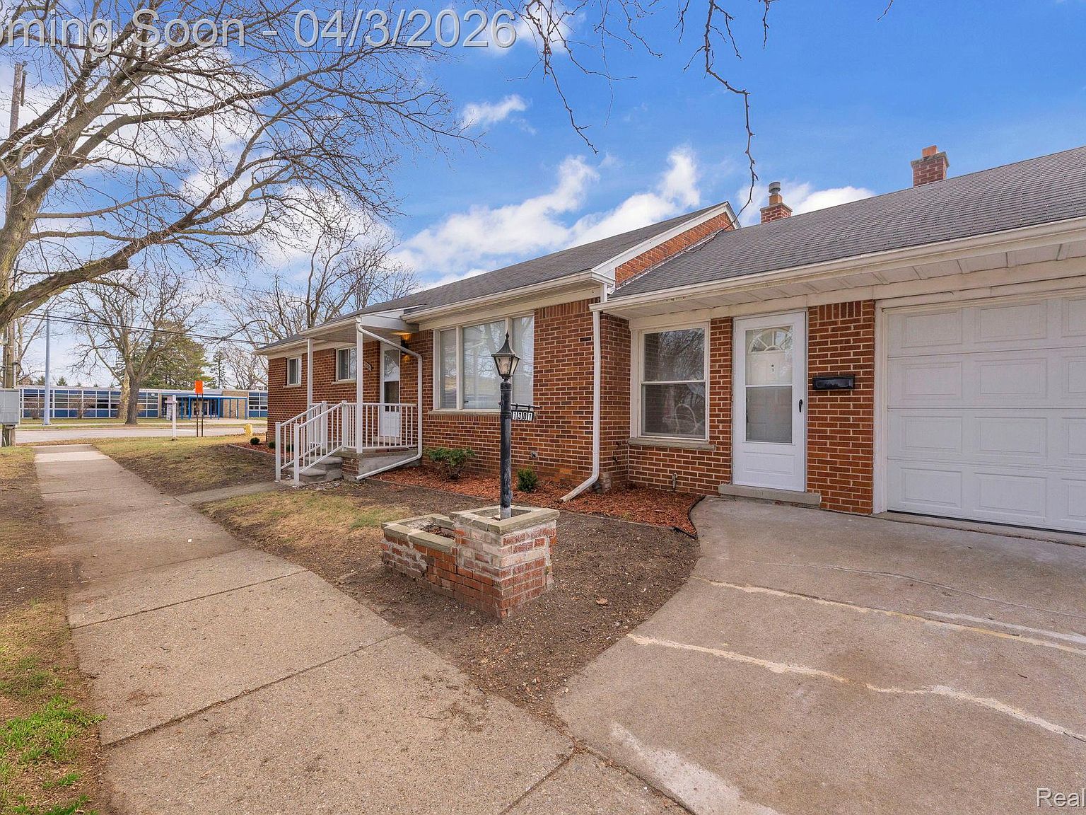 1301 Hollywood St Dearborn, MI 48124 - Thumbnail 5