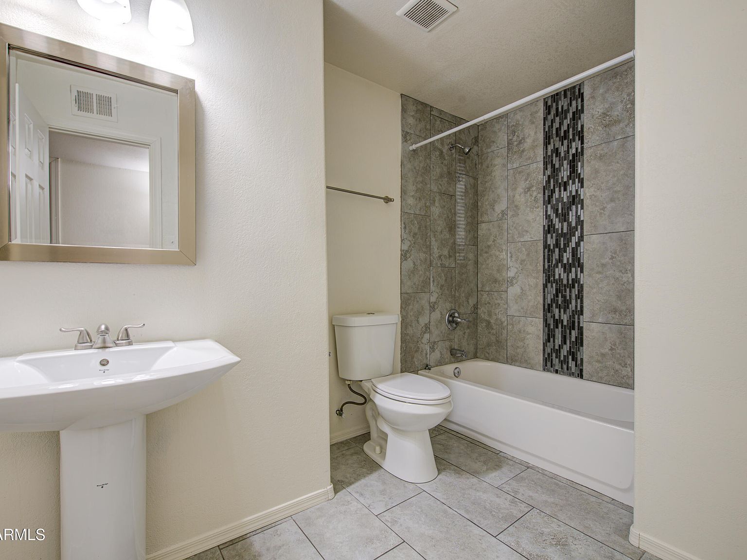 6217 W Medlock Dr Glendale, AZ 85301 - Thumbnail 5