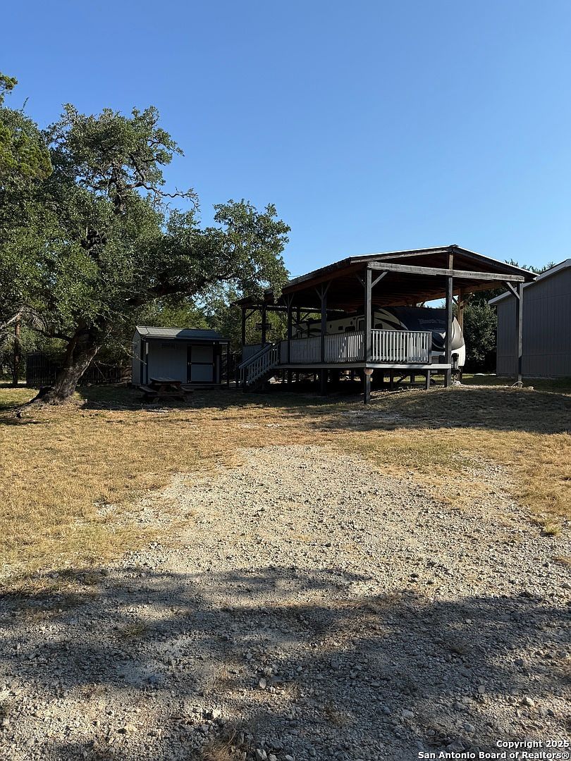 1007 Live Oak Dr #403 Canyon Lake, TX 78133 - Thumbnail 5