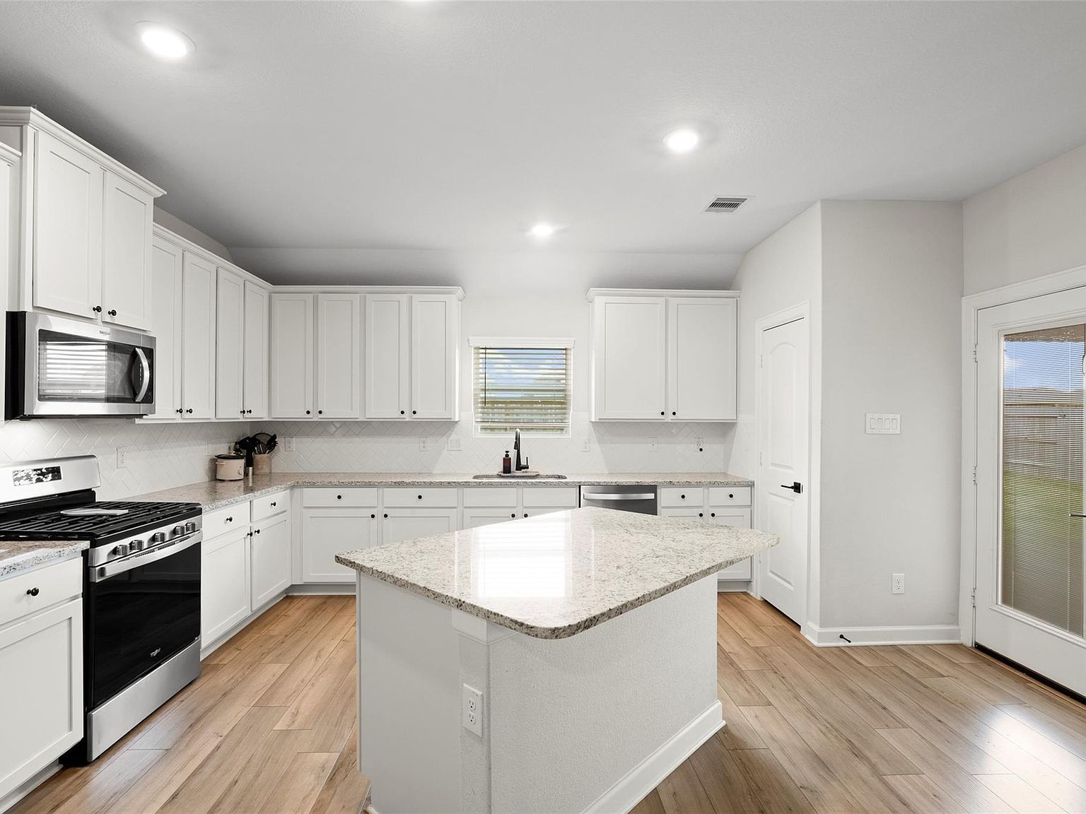 13717 Gaff Rig Dr La Marque, TX 77568 - Thumbnail 5