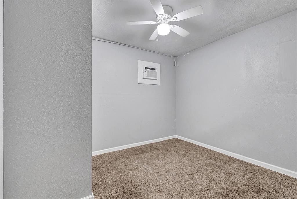 311 Grand Ave Bacliff, TX 77518 - Thumbnail 5