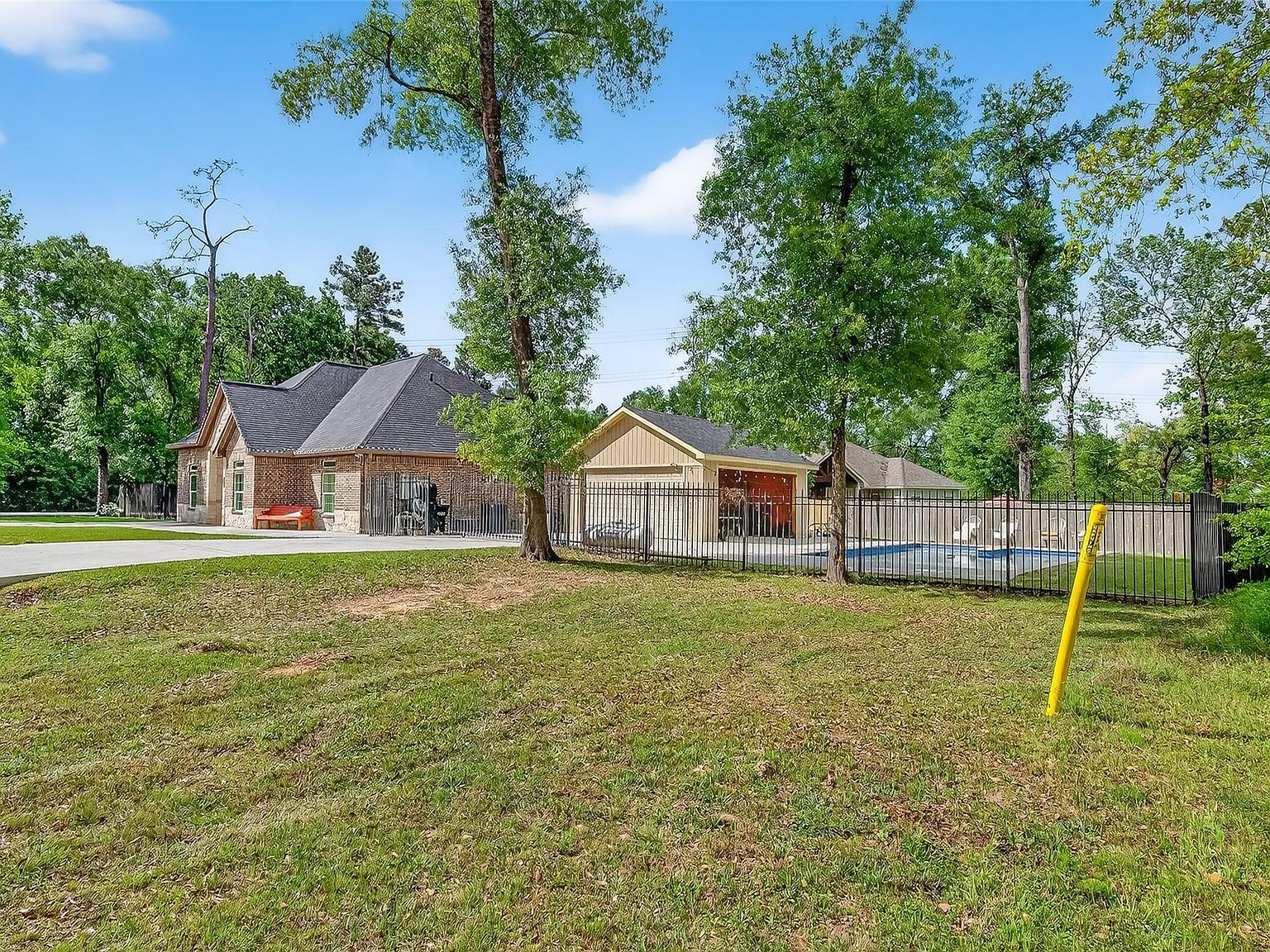 23519 Creek Wood Dr Spring, TX 77389 - Thumbnail 5