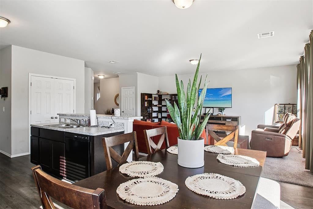 9504 NW 116th Ct, Yukon, OK, 73099 - Thumbnail 5