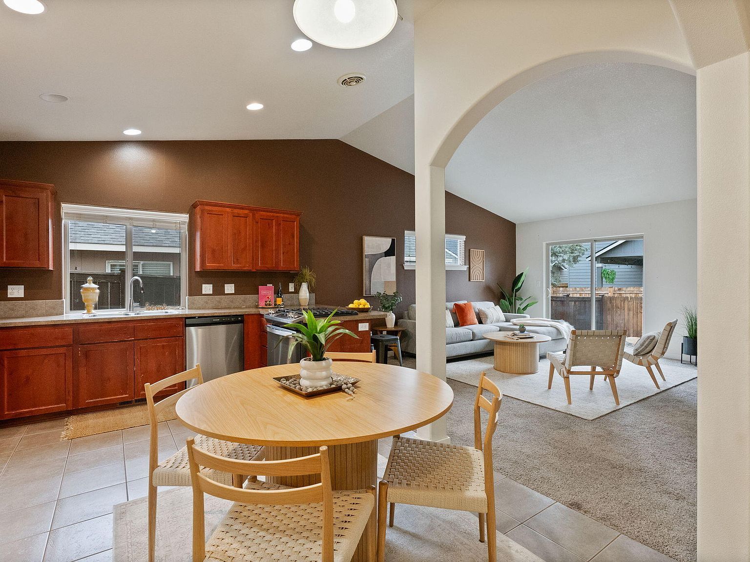 3204 NE Spring Creek Pl Bend, OR 97701 - Thumbnail 5