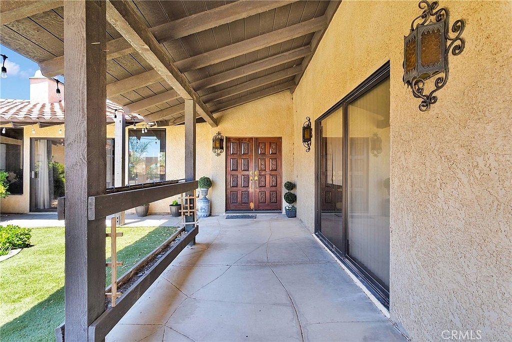 19678 Red Feather Rd Apple Valley, CA 92307 - Thumbnail 5