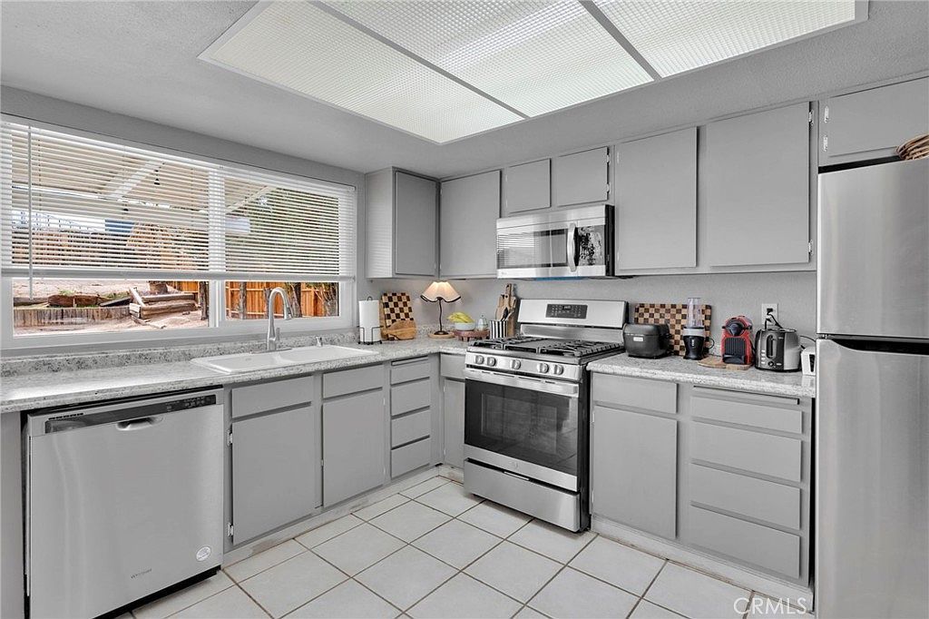 1340 Tara St Barstow, CA 92311 - Thumbnail 5