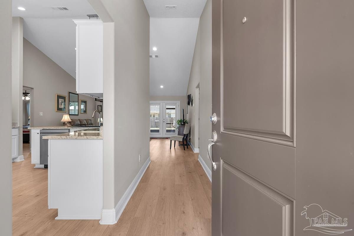 4439 Conifers St Milton, FL 32583 - Thumbnail 5