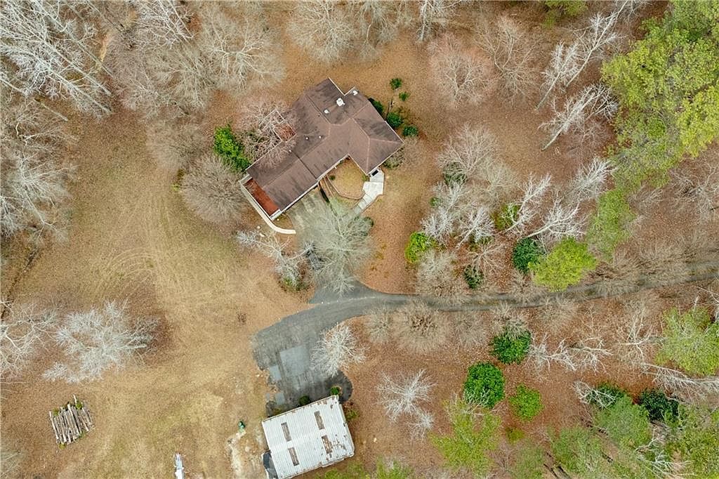 1063 Memorial Dr E Dallas, GA 30132 - Thumbnail 5