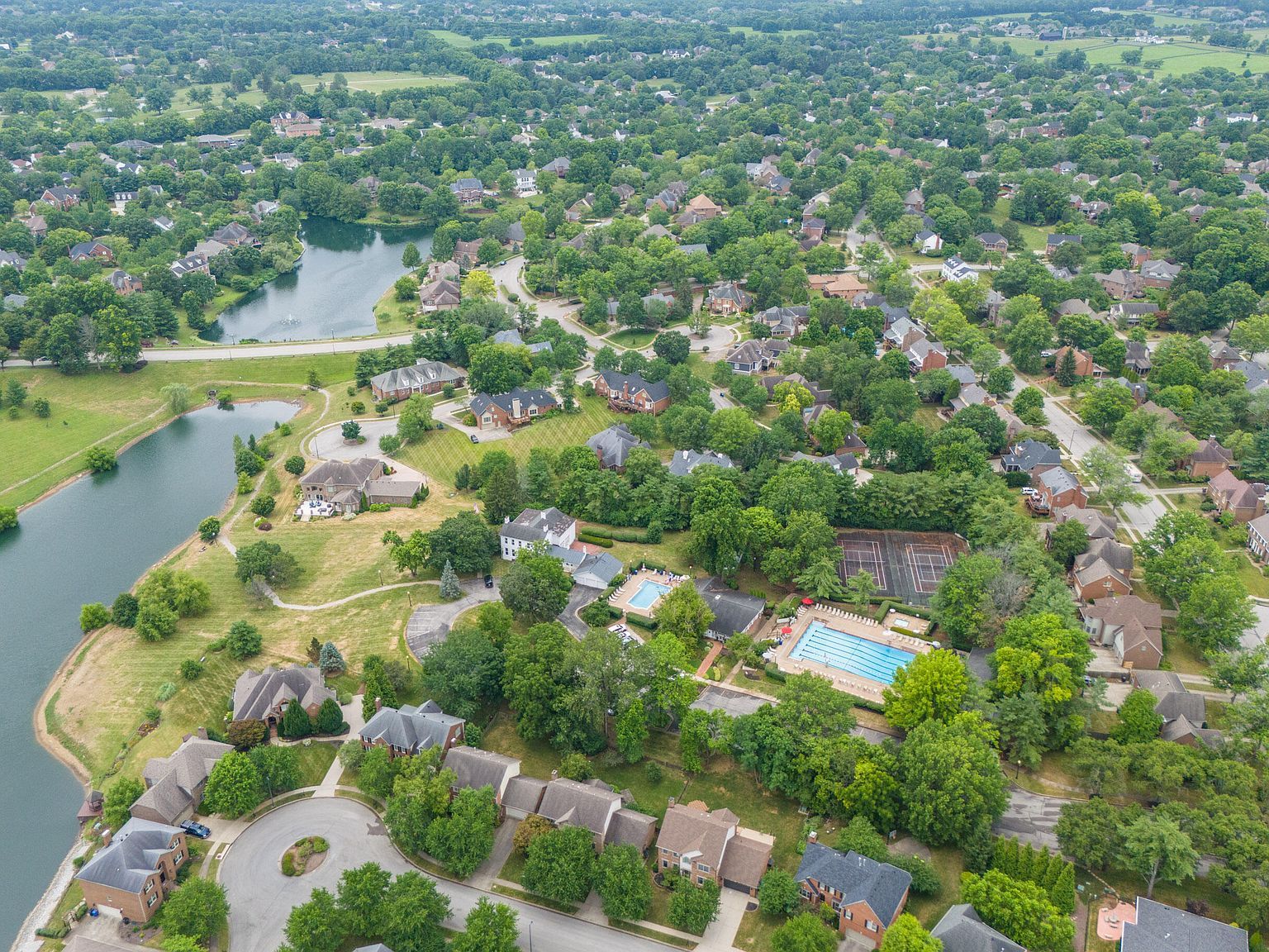 2708 Ashbrooke Dr Lexington, KY 40513 - Thumbnail 5