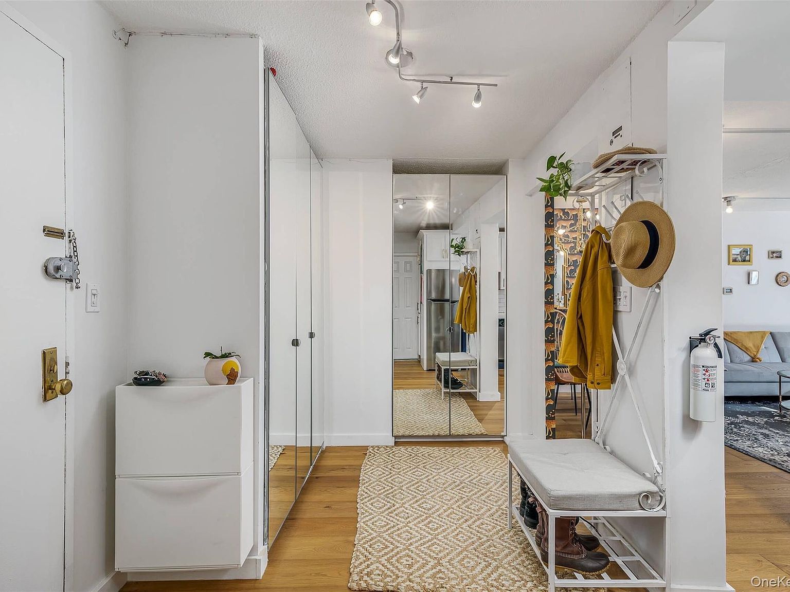 118-17 Union Tpke APT 2J Forest Hills, NY 11375 - Thumbnail 5