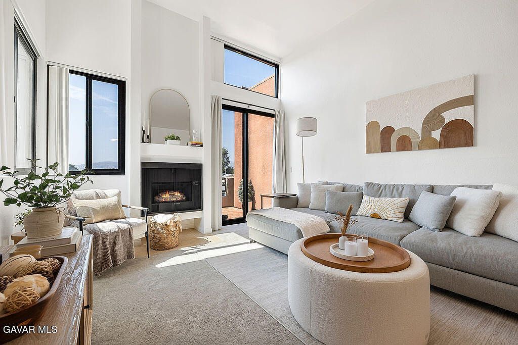 7826 Topanga Canyon Blvd APT 301 Canoga Park, CA 91304 - Thumbnail 5