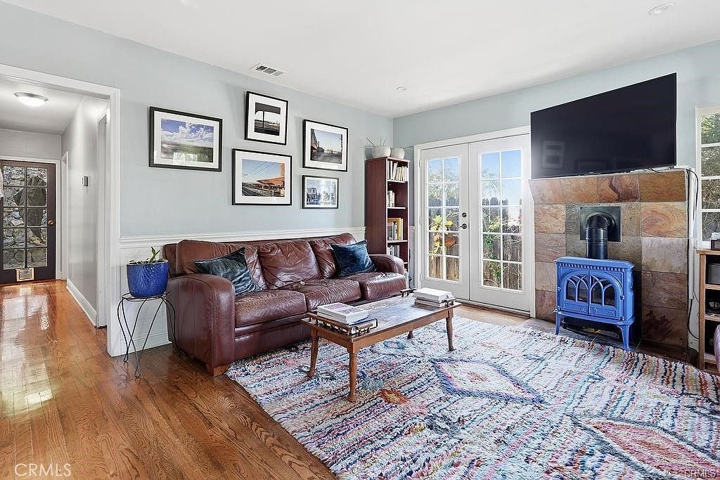 5618 Tehama St Los Angeles, CA 90042 - Thumbnail 5