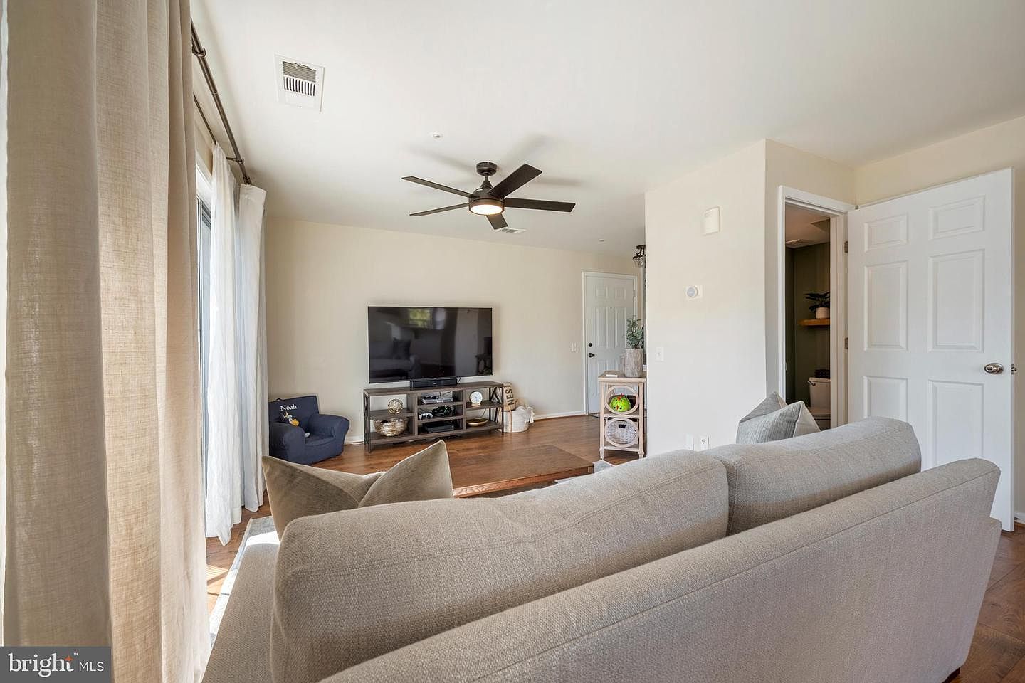 11712 Tolson Pl APT 304 Woodbridge, VA 22192 - Thumbnail 5