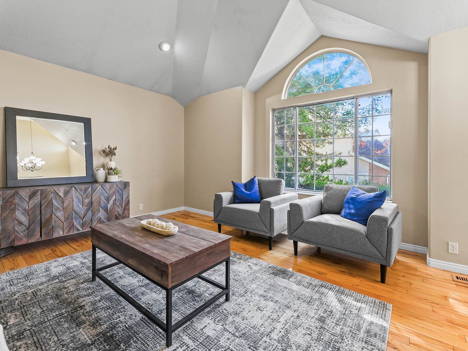 8017 S Showcase Ln Sandy, UT 84094 - Thumbnail 5