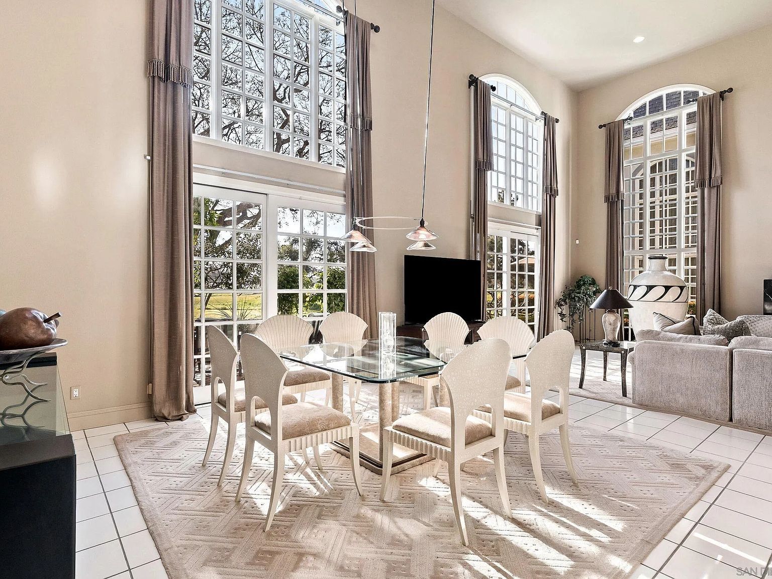 7437 Avenida De Palais Carlsbad, CA 92009 - Thumbnail 5