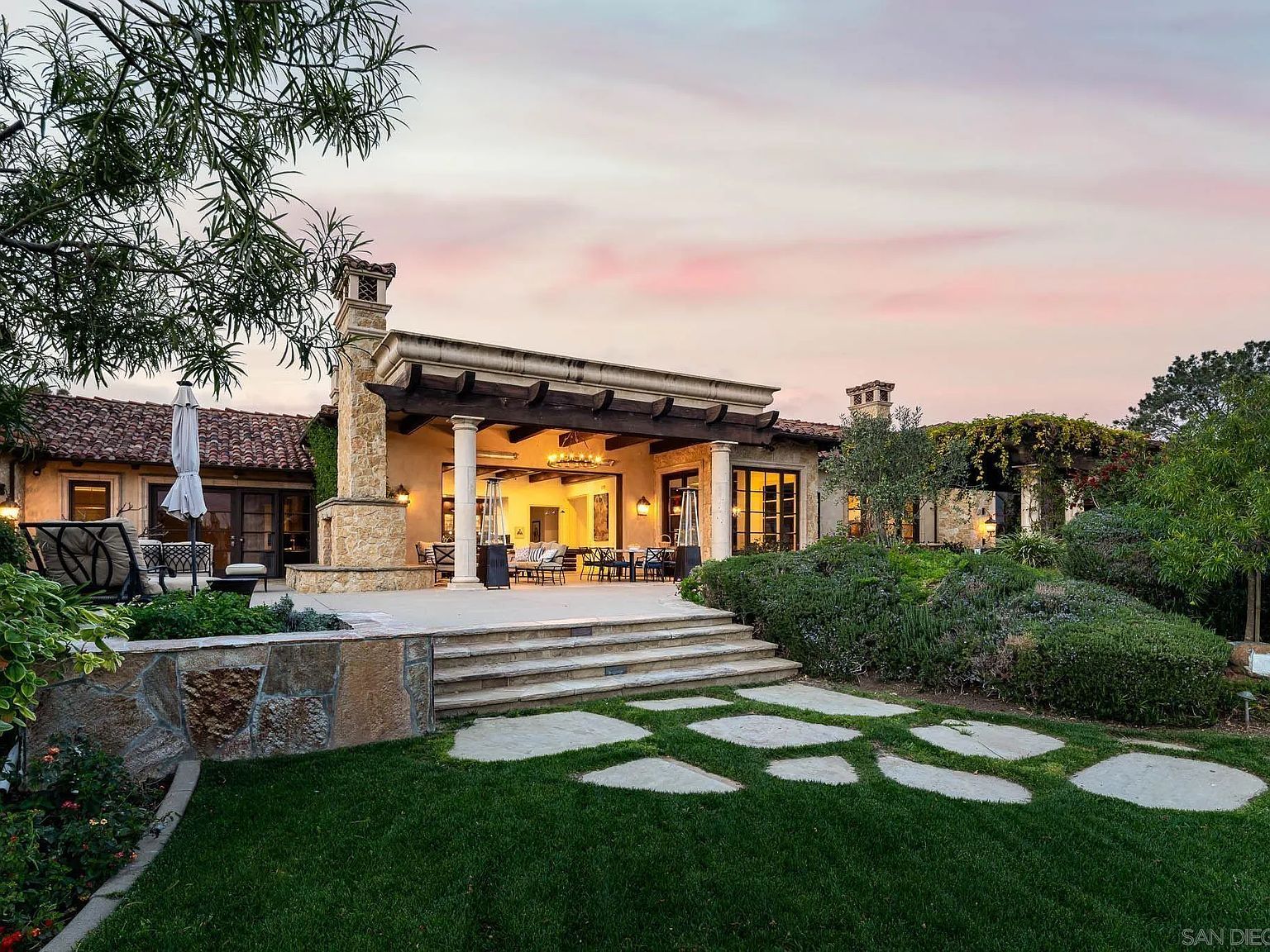 6565 Calle Reina Rancho Santa Fe, CA 92067 - Thumbnail 5