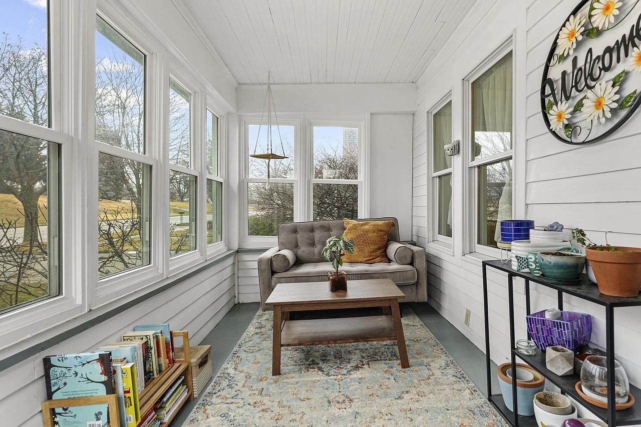 9 N Grand Ave Deerfield, WI 53531 - Thumbnail 5