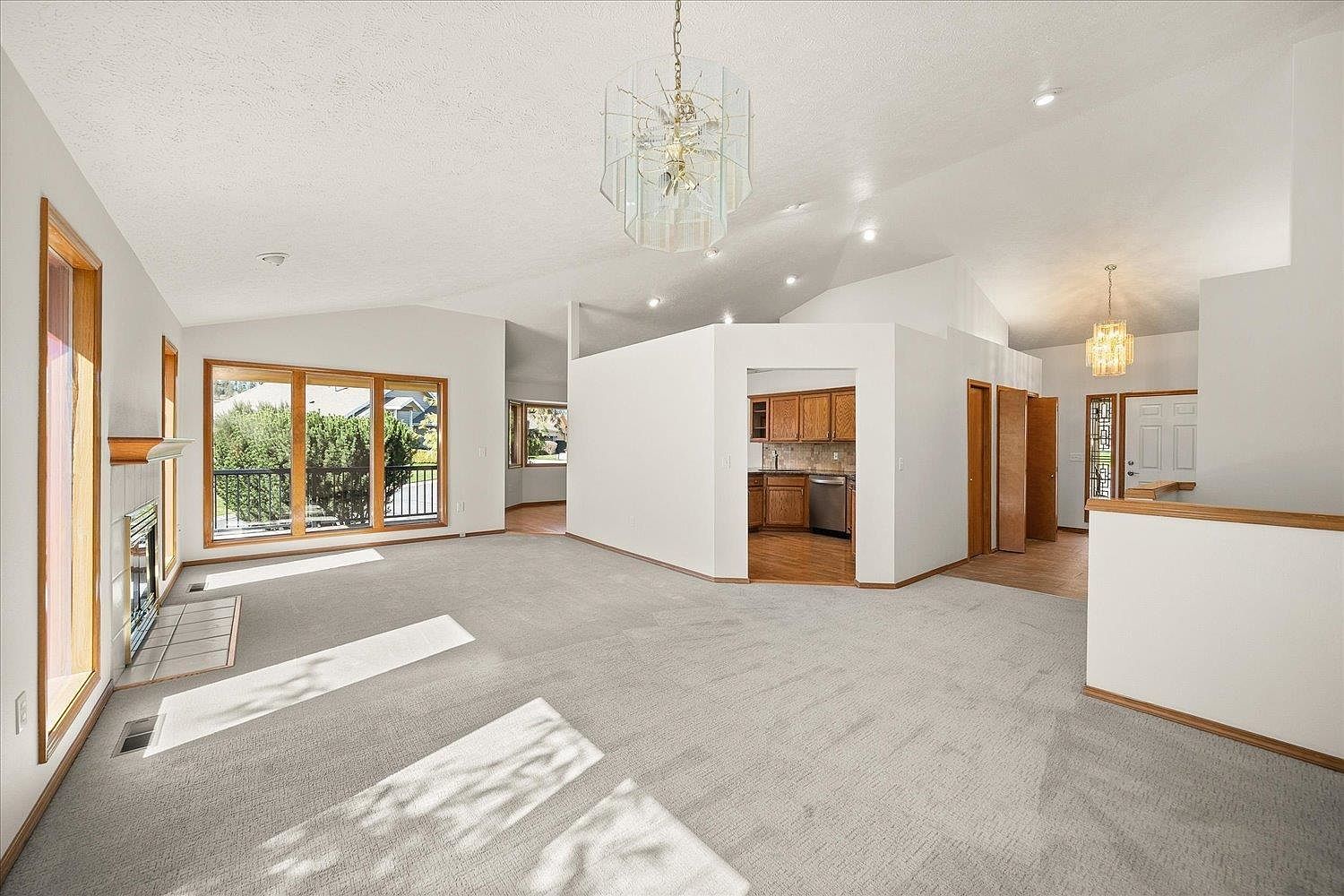 2102 E Dunbar Ln Spokane, WA 99223 - Thumbnail 5