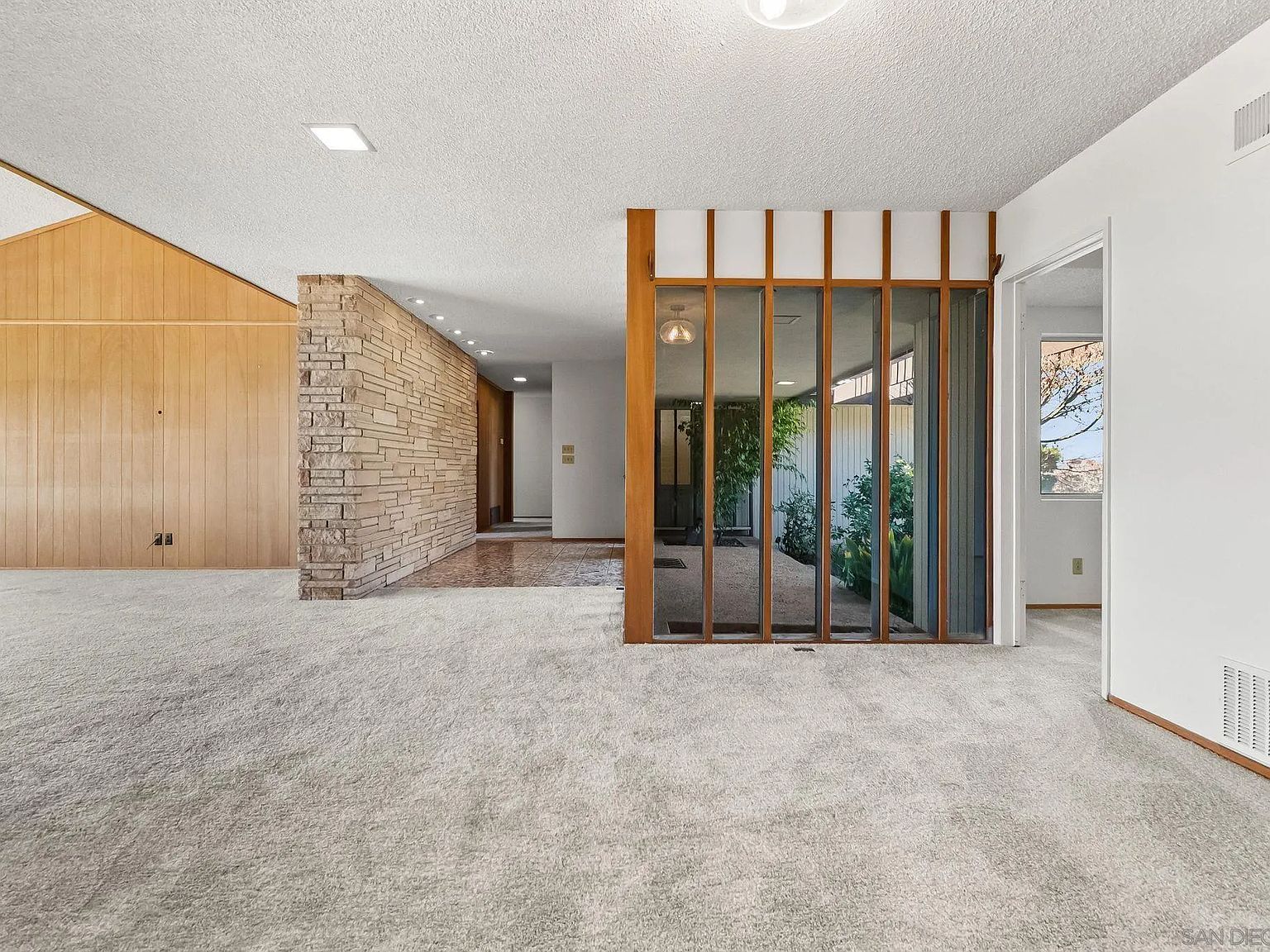 5868 Overlake Ave San Diego, CA 92120 - Thumbnail 5