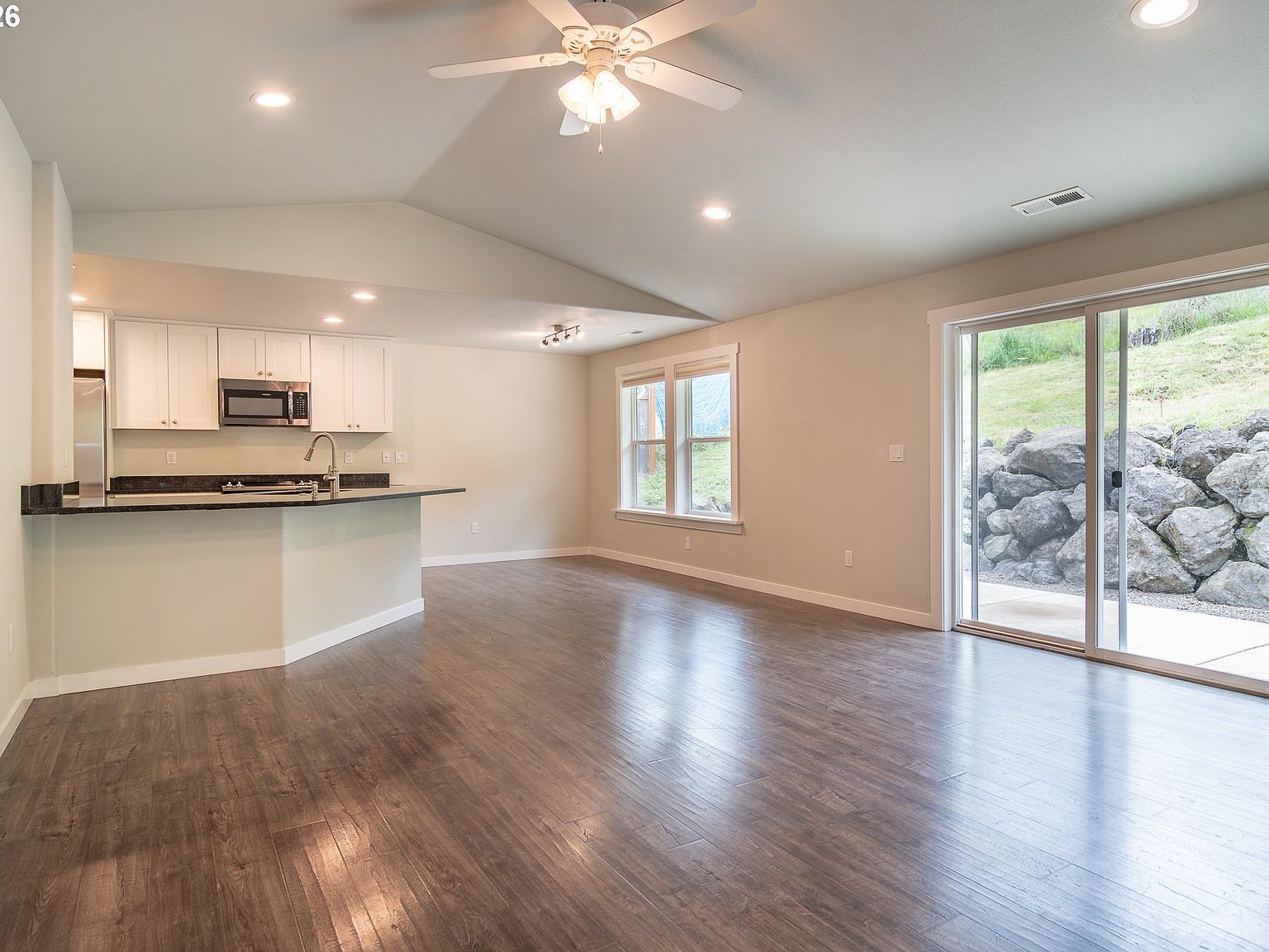 4509 Ridenour St Roseburg, OR 97470 - Thumbnail 5