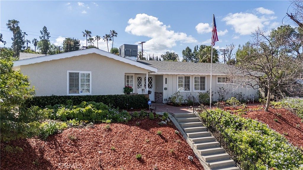 20624 Oxnard St Woodland Hills, CA 91367 - Thumbnail 5