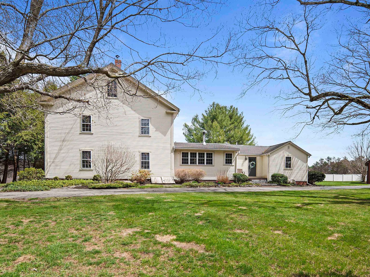 64 Kingston Rd Exeter, NH 03833 - Thumbnail 5