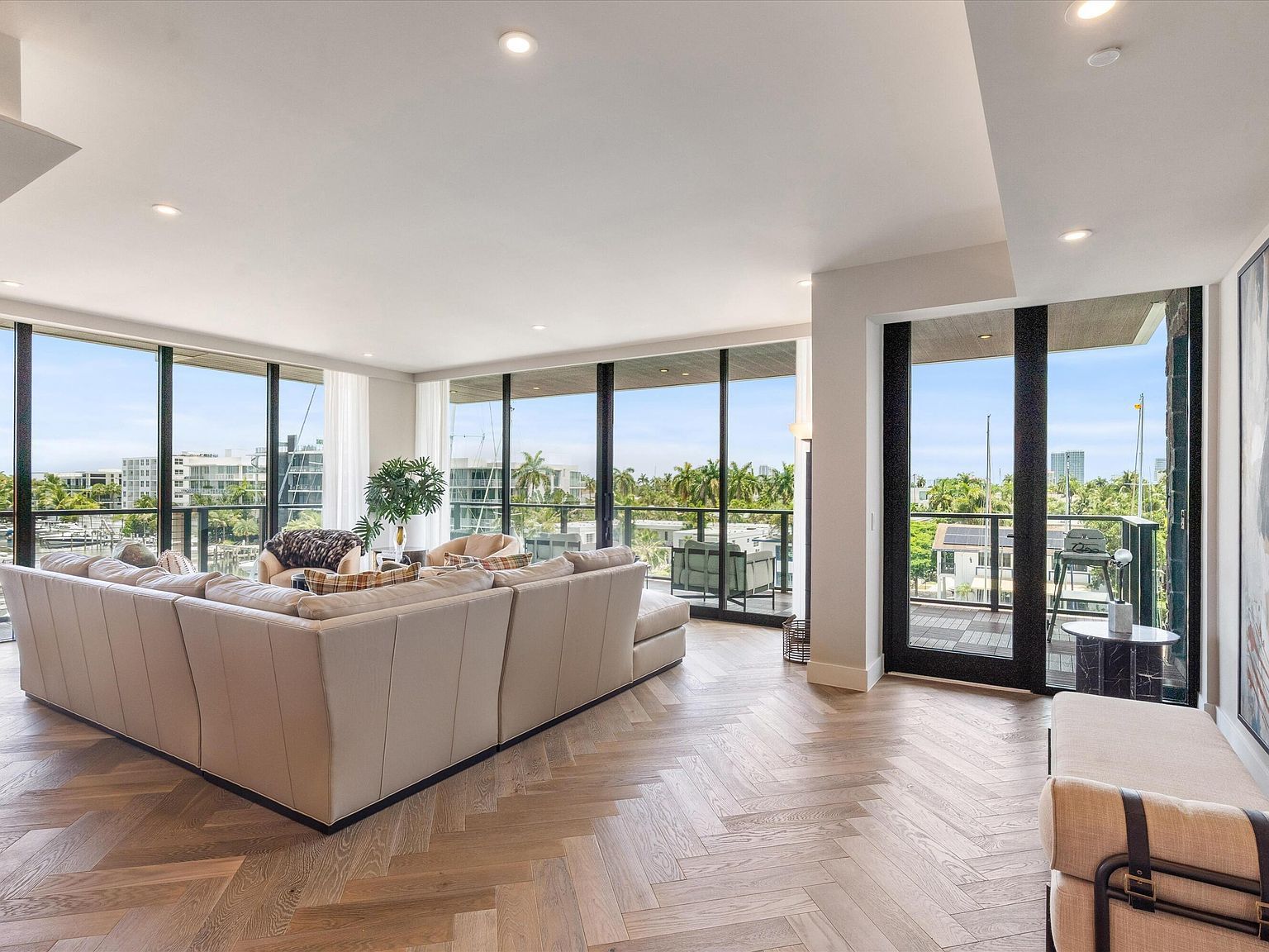 124 Hendricks Isle #Penthouse 401 Fort Lauderdale, FL 33304 - Thumbnail 5