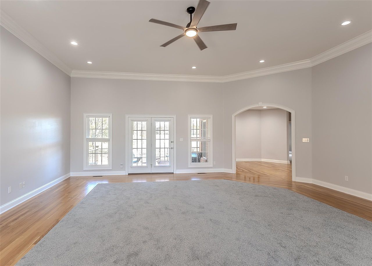 732 Hunters Pointe Ct Bowling Green, KY 42104 - Thumbnail 5