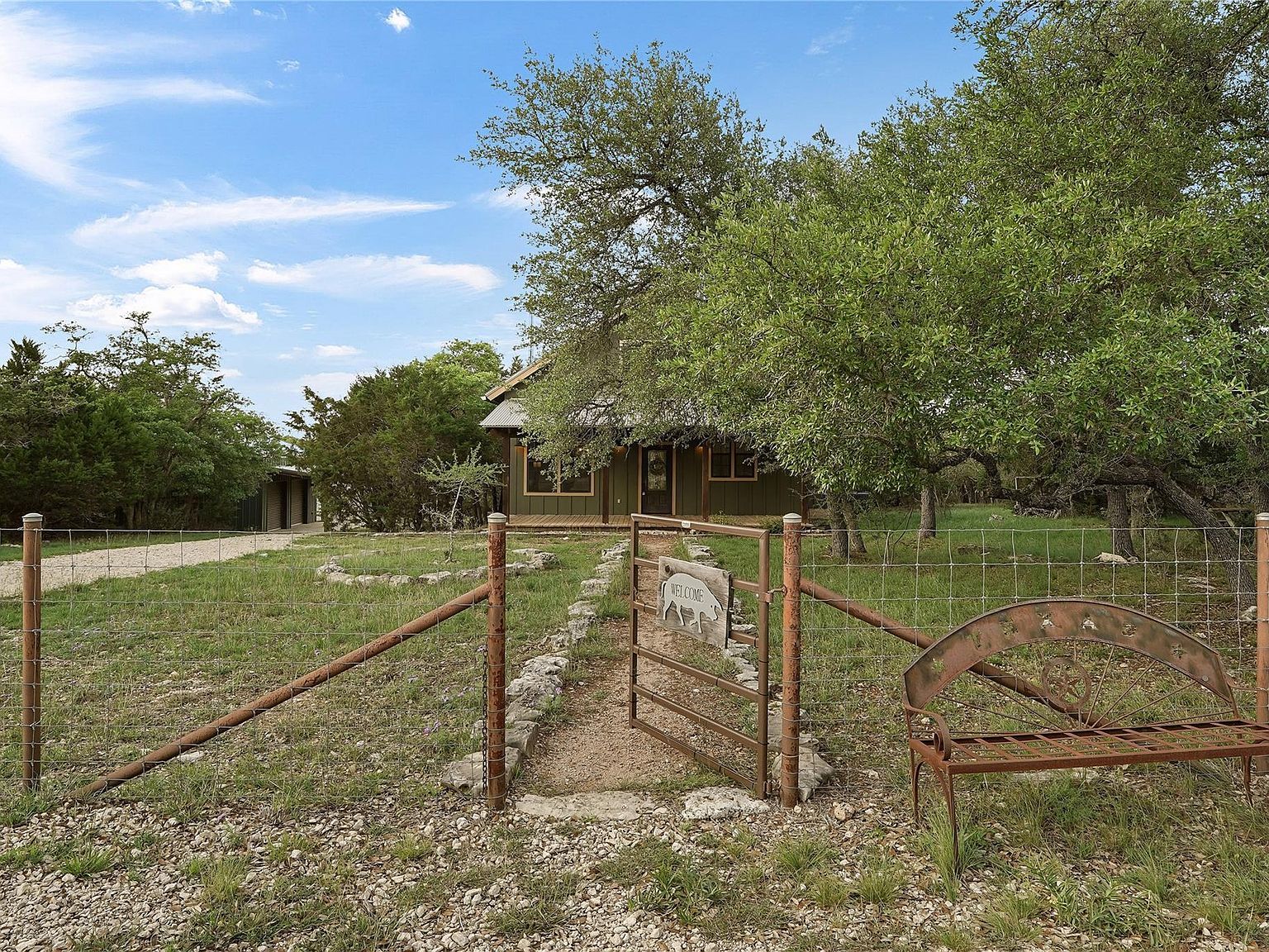 786 Beauchamp Rd Henly, TX 78620 - Thumbnail 5