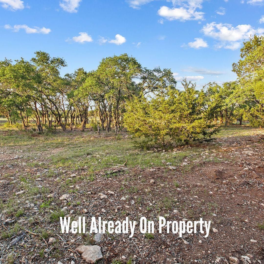 107 E Flying Owl Dr Johnson City, TX 78636 - Thumbnail 5