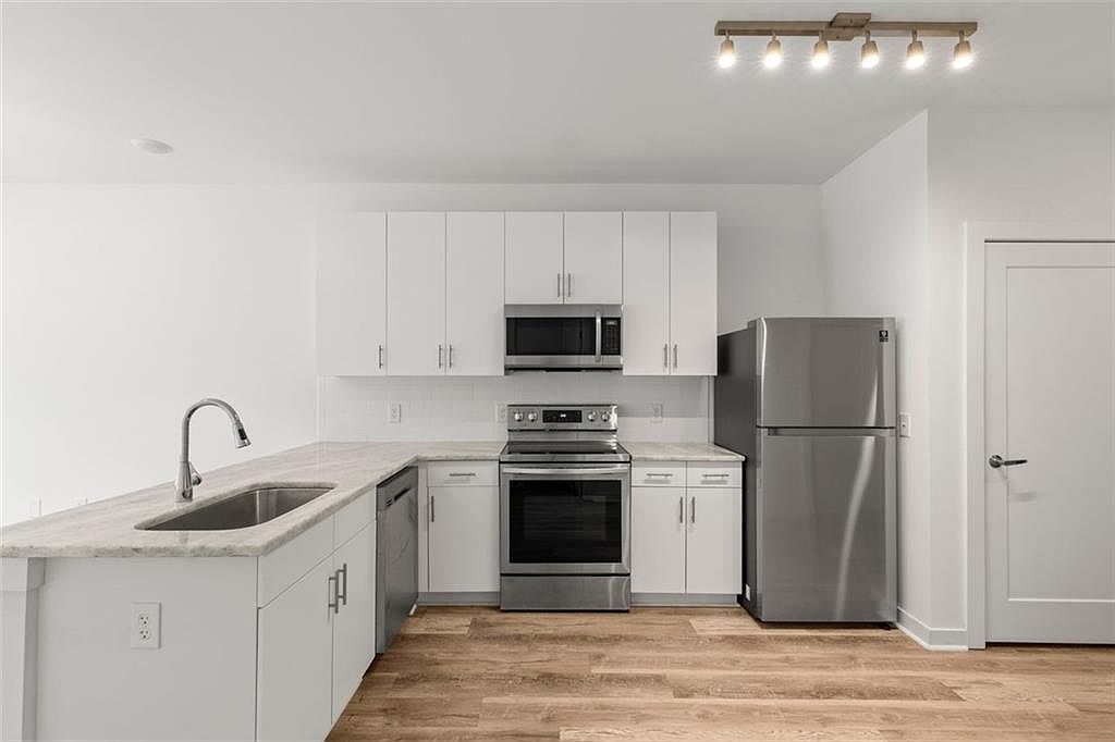 525 Parkway Dr #110 Atlanta, GA 30354 - Thumbnail 5