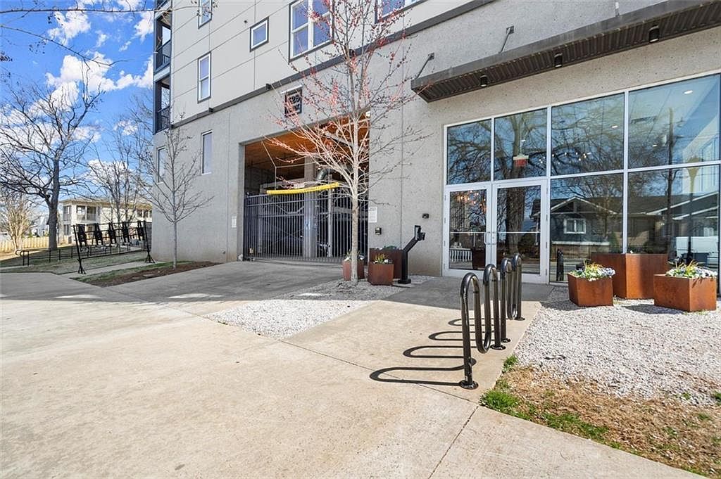 525 Parkway Dr #203 Atlanta, GA 30354 - Thumbnail 5