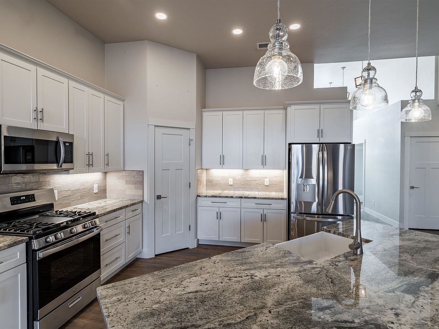 688 Woodworth Ct Grand Junction, CO 81506 - Thumbnail 5