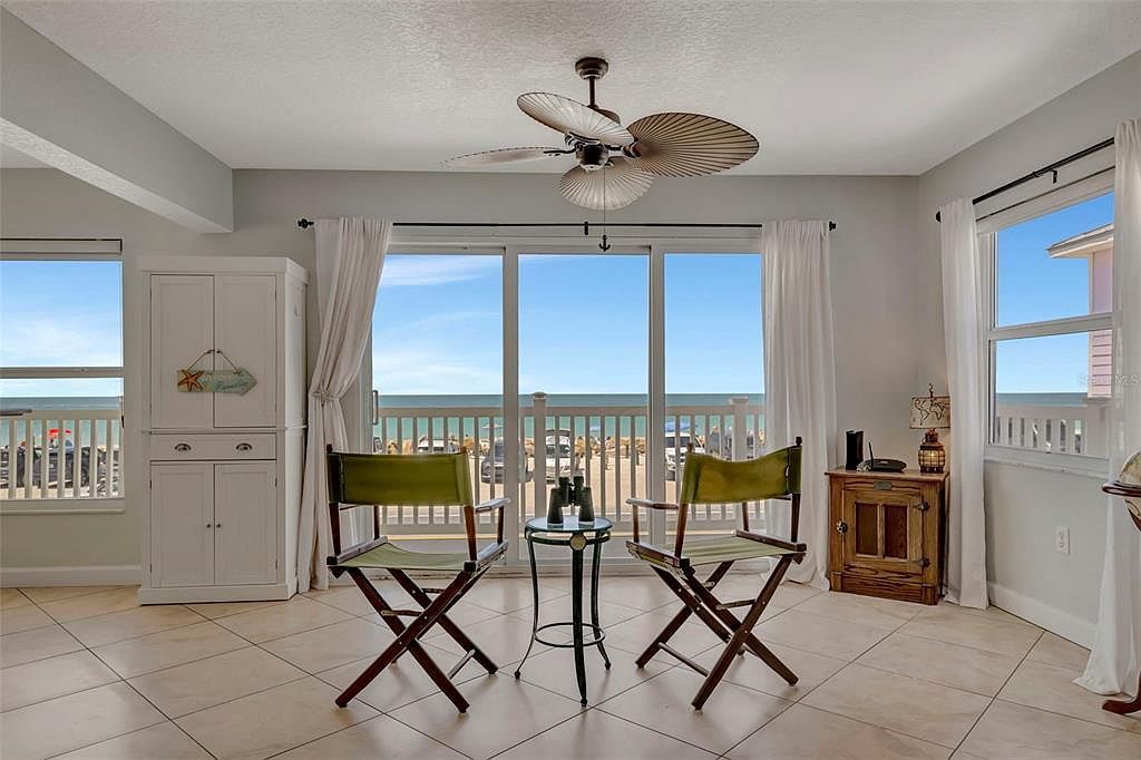 1105 Gulf Dr S APT 2 Bradenton Beach, FL 34217 - Thumbnail 5